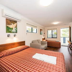 4* Holiday park Cypress Pines Studio Villas